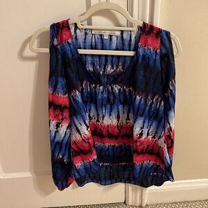 Lovers + friends top, peek-a-boo shoulders, size XS